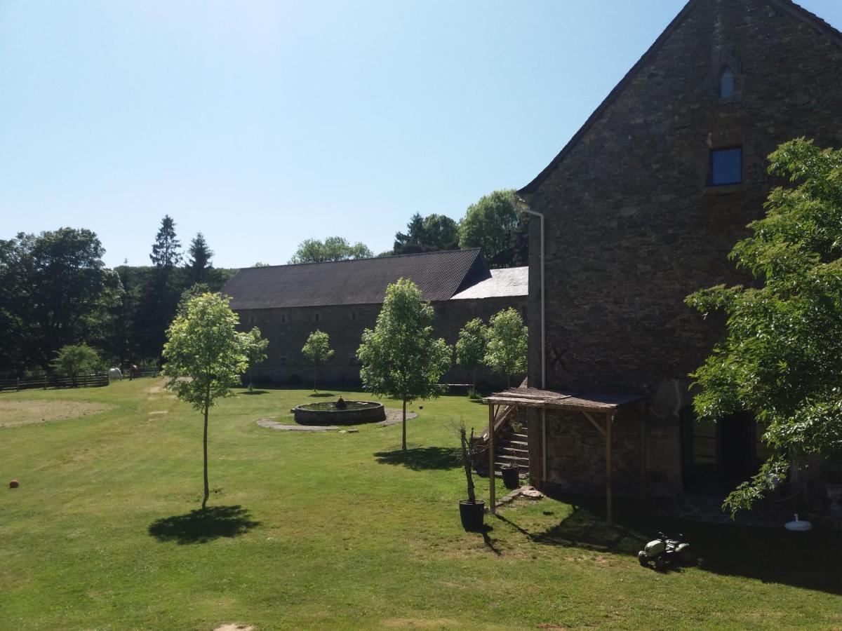 Domaine D'Angel-Berg Vezins-de-Levezou Exterior photo