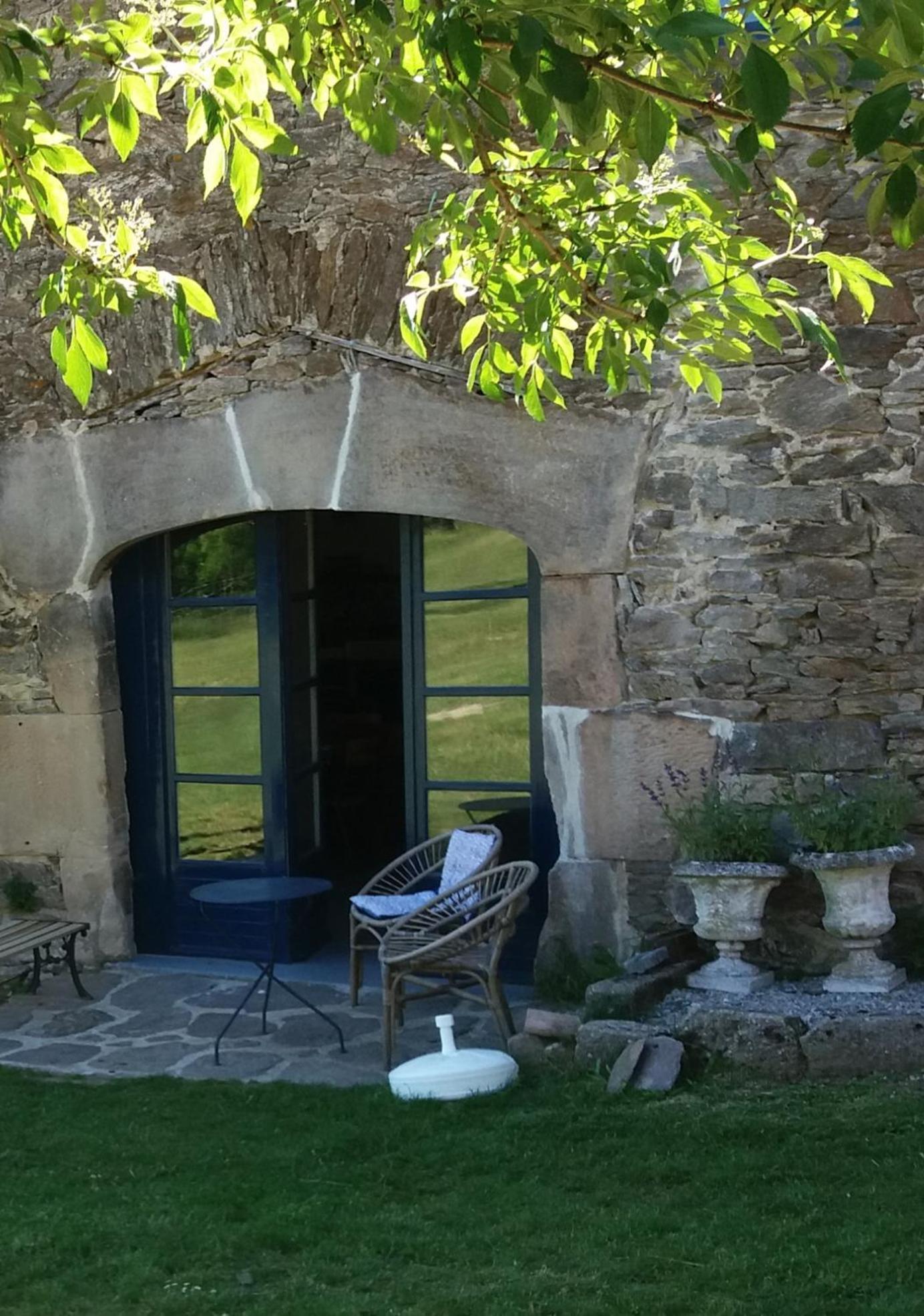 Domaine D'Angel-Berg Vezins-de-Levezou Exterior photo