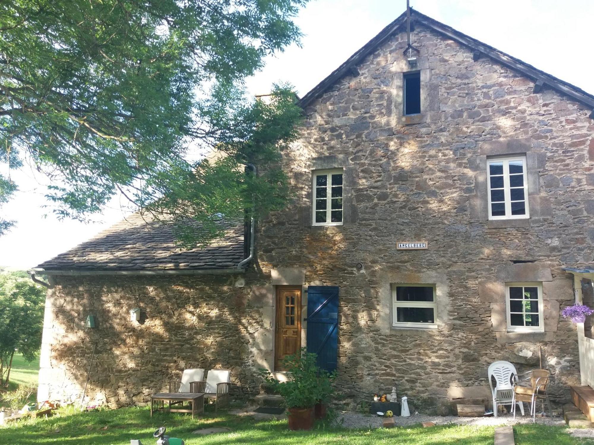 Domaine D'Angel-Berg Vezins-de-Levezou Exterior photo